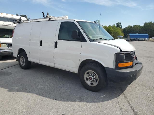 GMC Savana G2500 Image 9