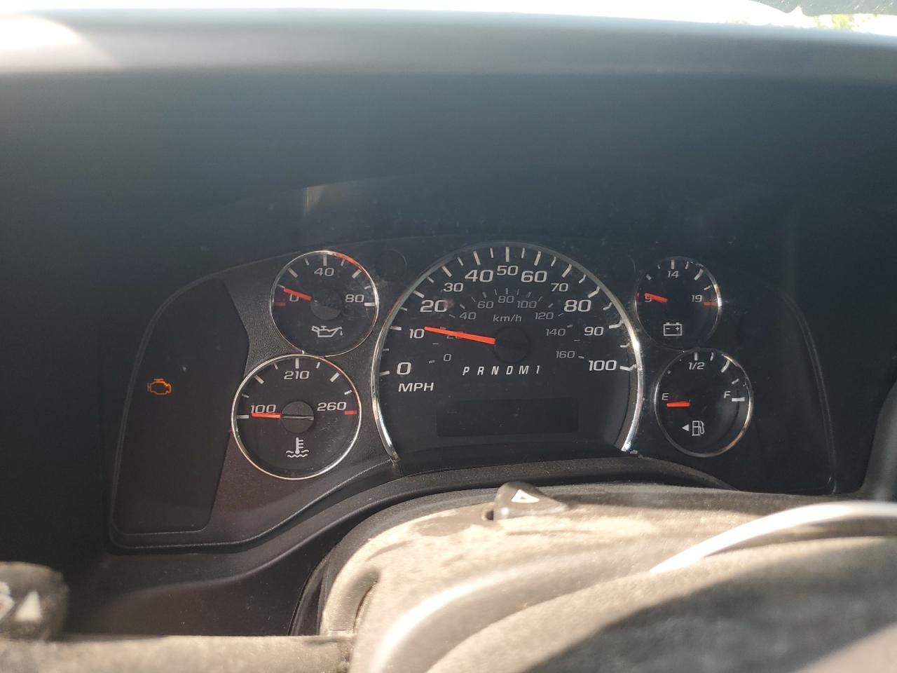 GMC Savana G2500 Image 4