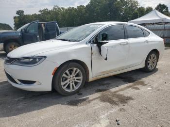  Salvage Chrysler 200