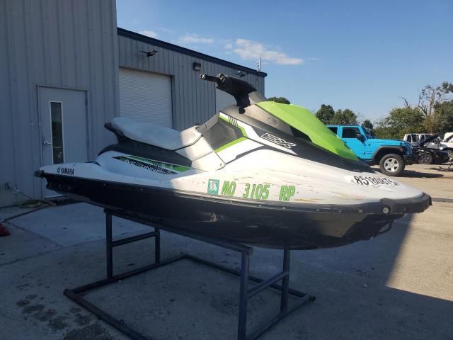  Salvage Yamaha Jetski