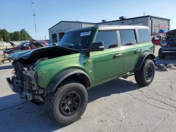  Salvage Ford Bronco