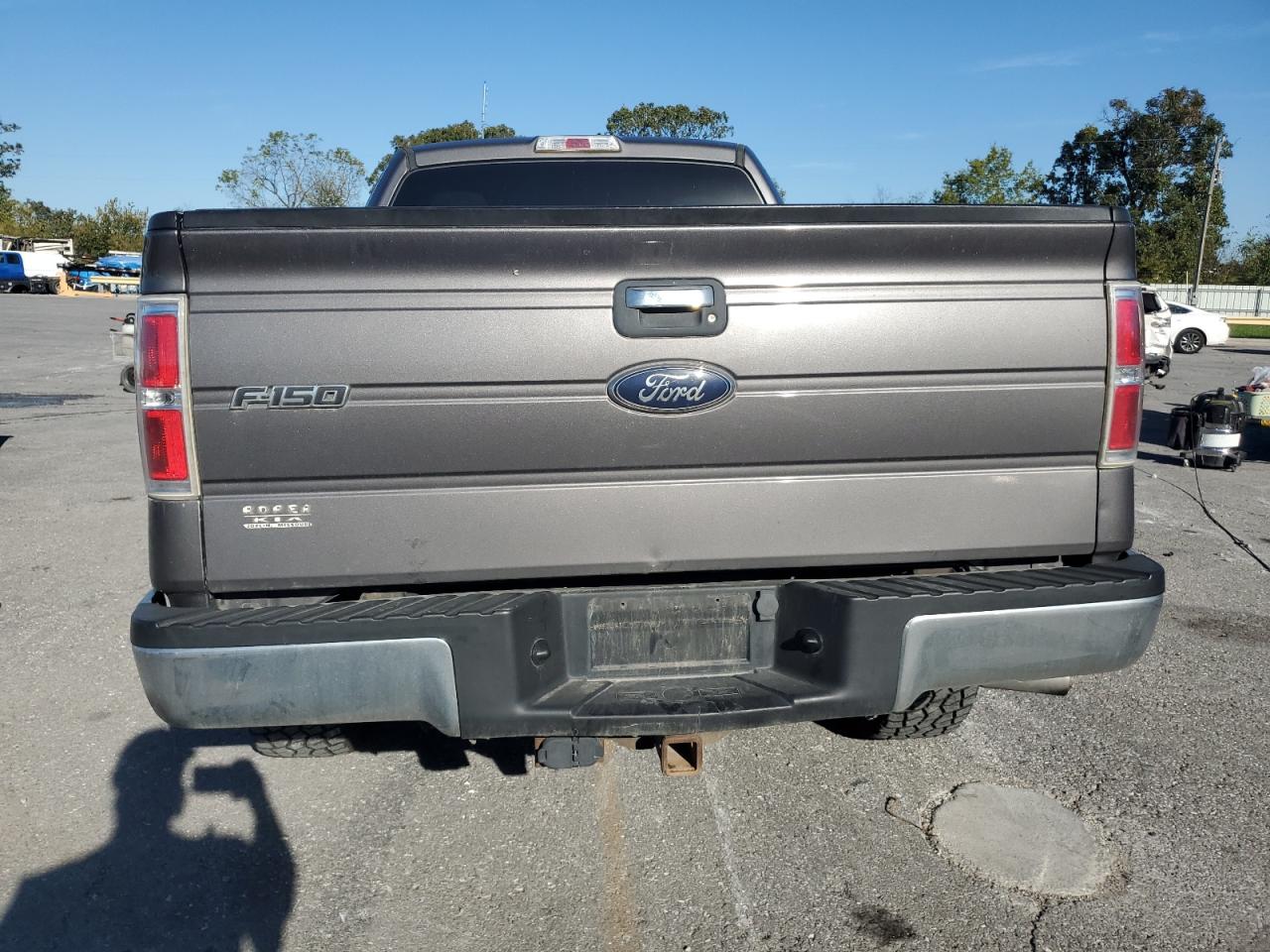 Ford F-150 Super Cab Image 11