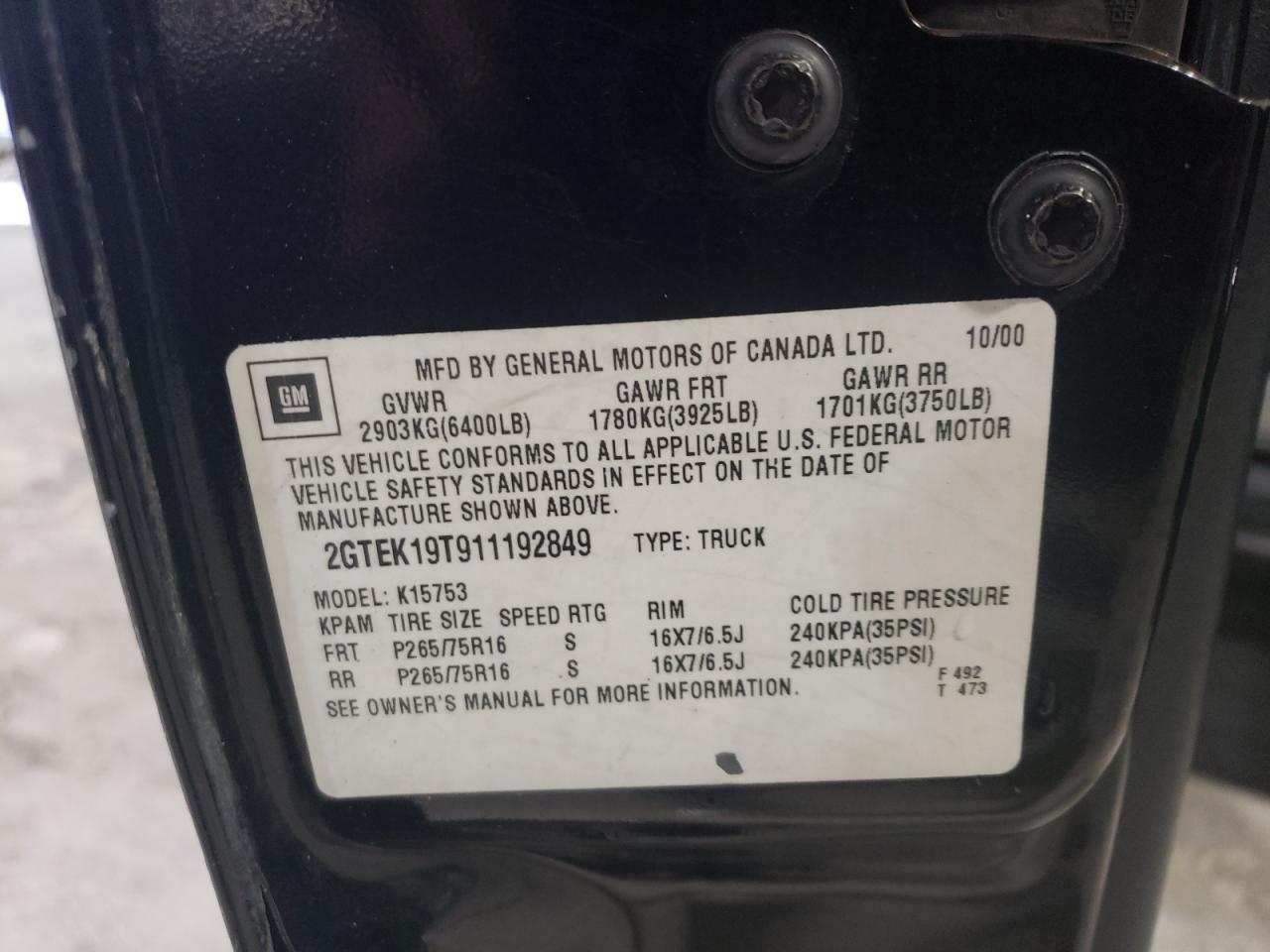 GMC Sierra K1500 Image 8