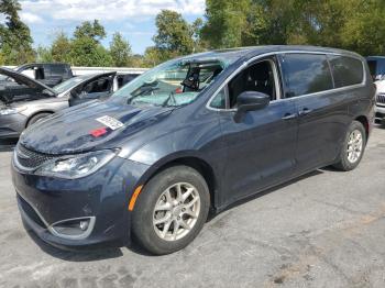  Salvage Chrysler Pacifica