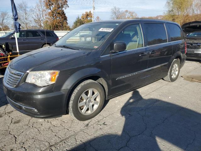  Salvage Chrysler Minivan