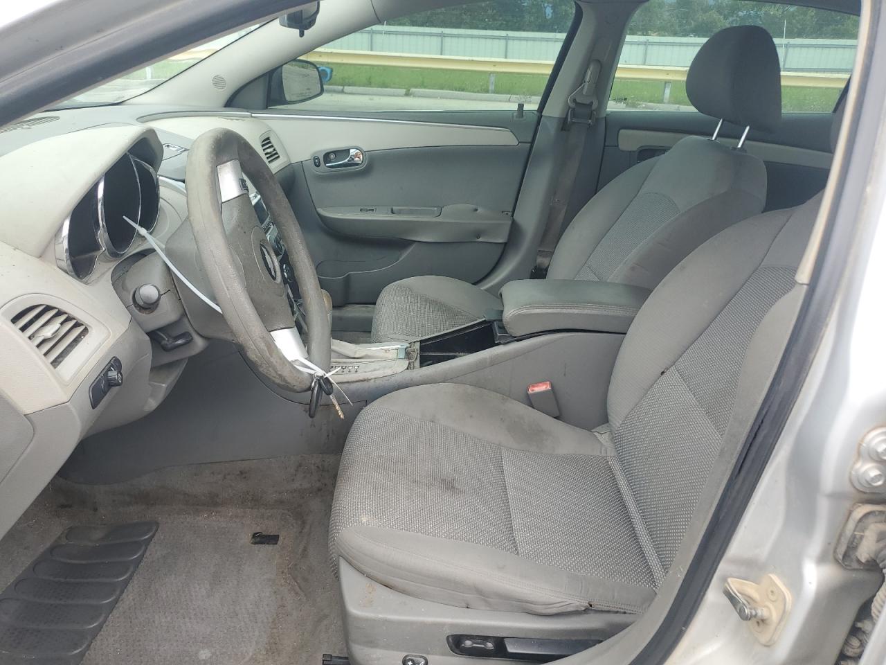 Chevrolet Malibu Ls Image 8