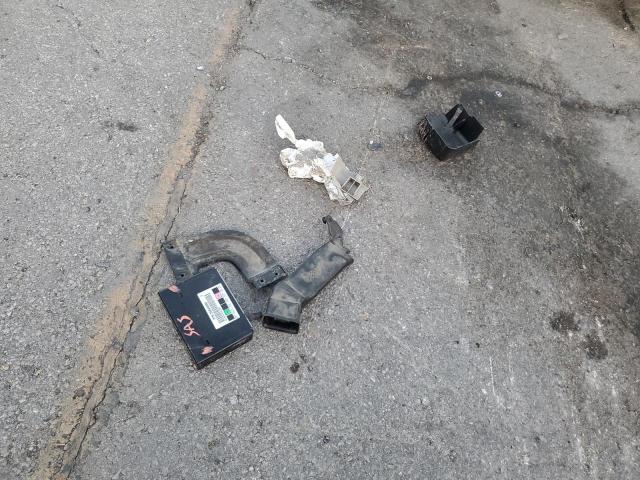 Chevrolet Silverado C1500 Image 2