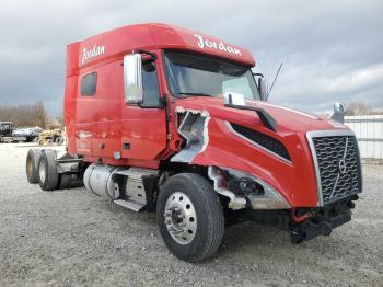  Salvage Volvo Vnl