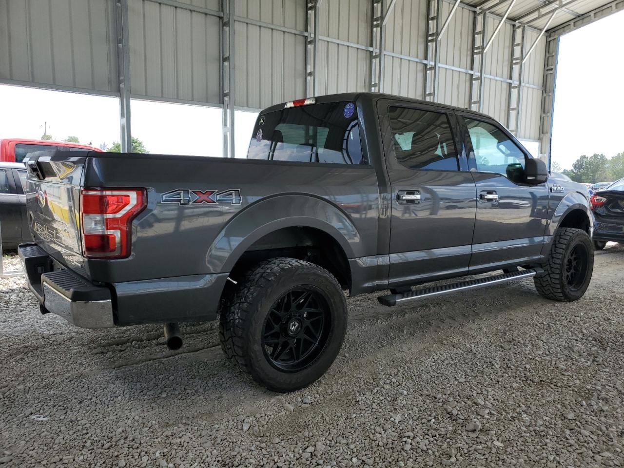 Ford F-150 Supercrew Image 12
