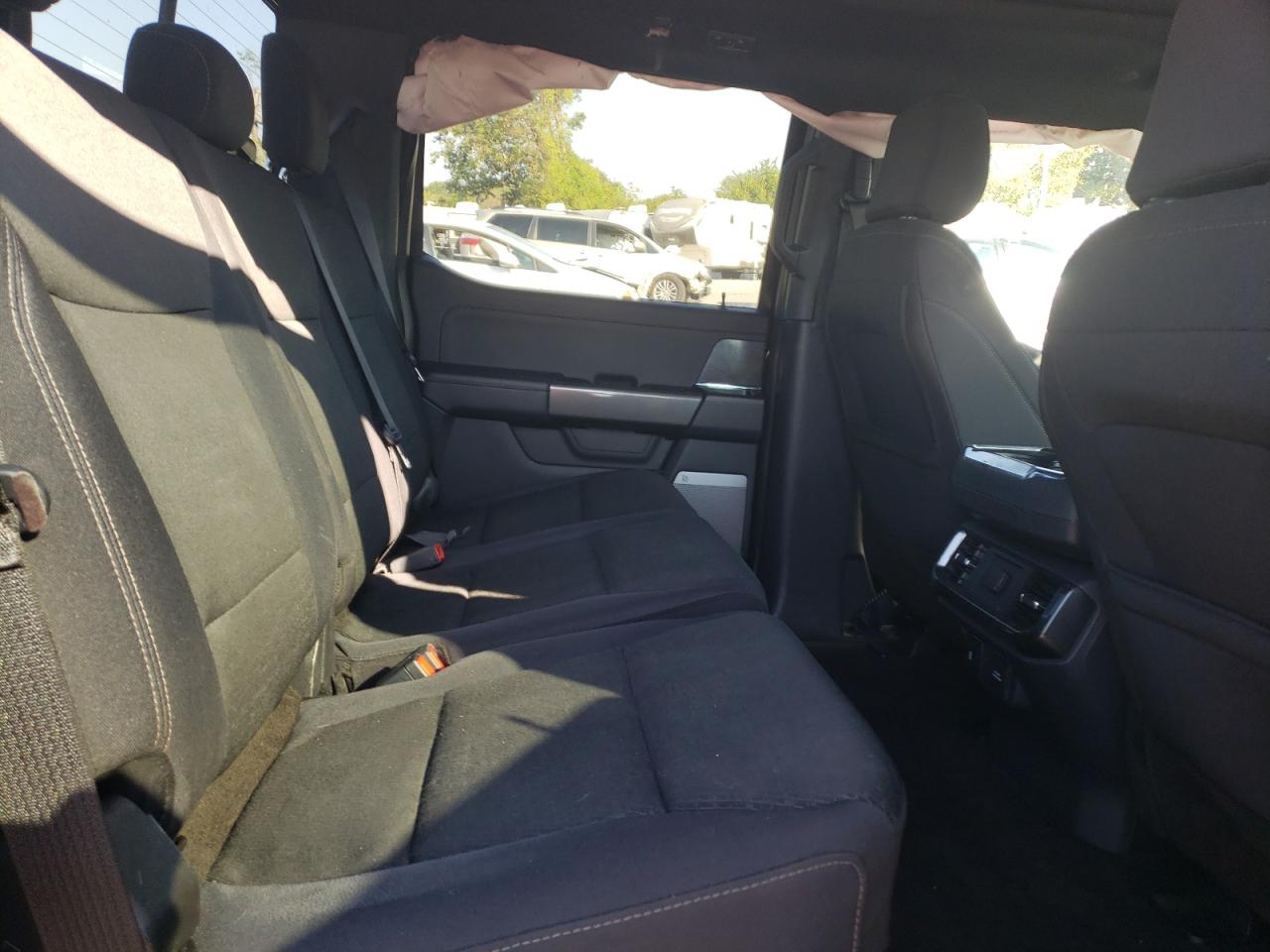 Ford F-150 Supercrew Image 3