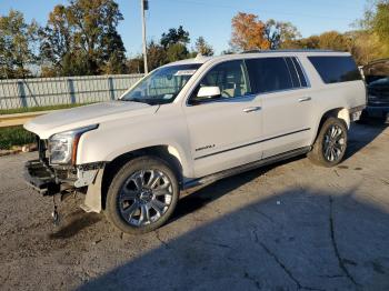  Salvage GMC Yukon