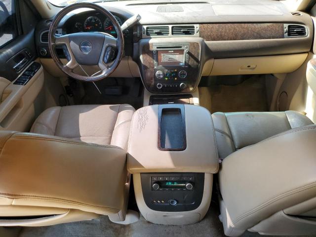 GMC Yukon Denali Image 9