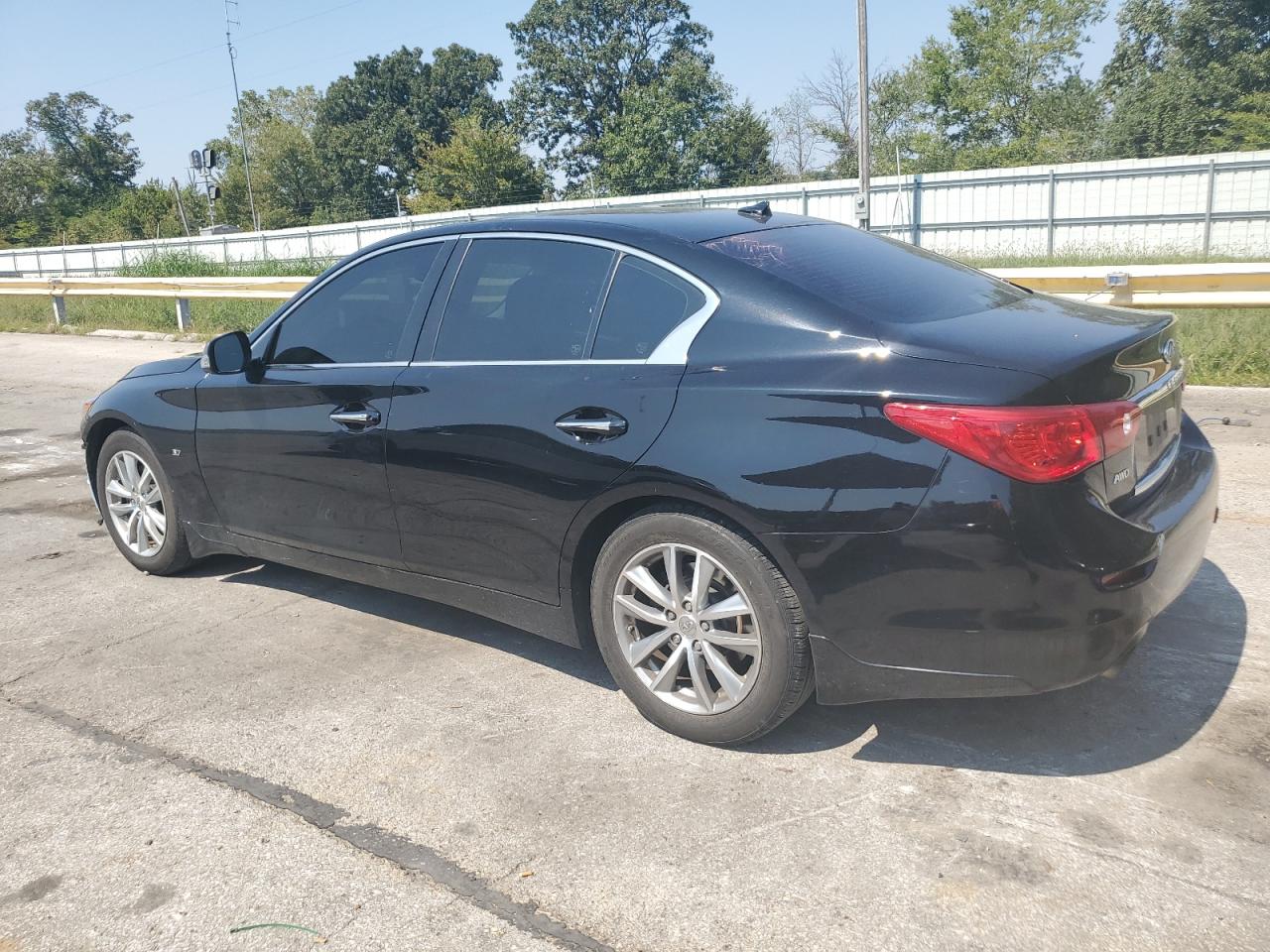 INFINITI Q50 Base Image 4