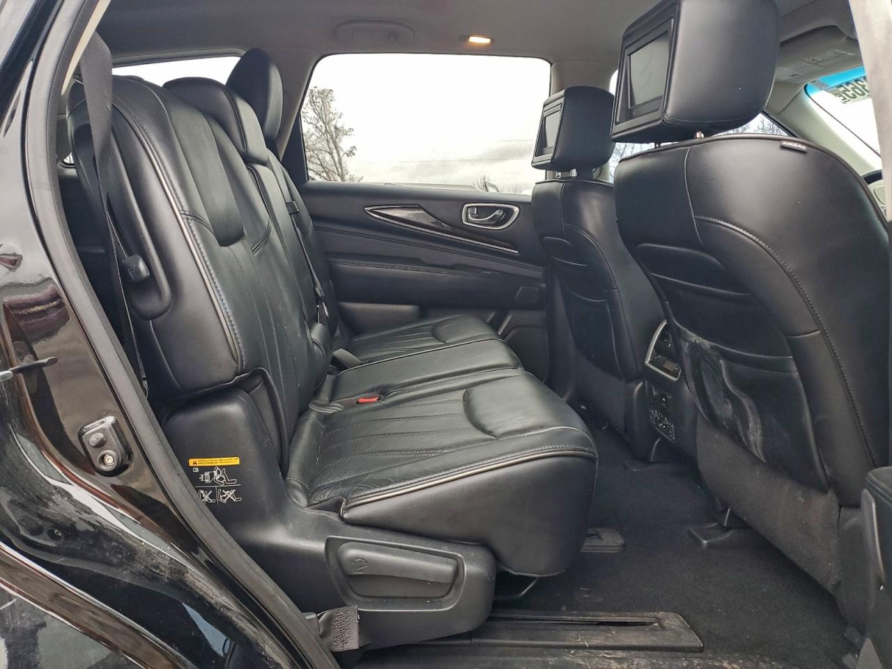 INFINITI JX35 Image 9