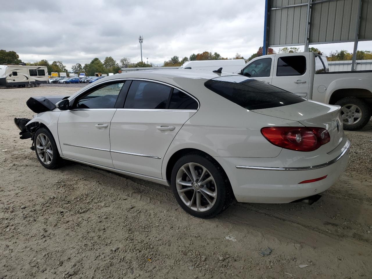 Volkswagen CC Luxury Image 2