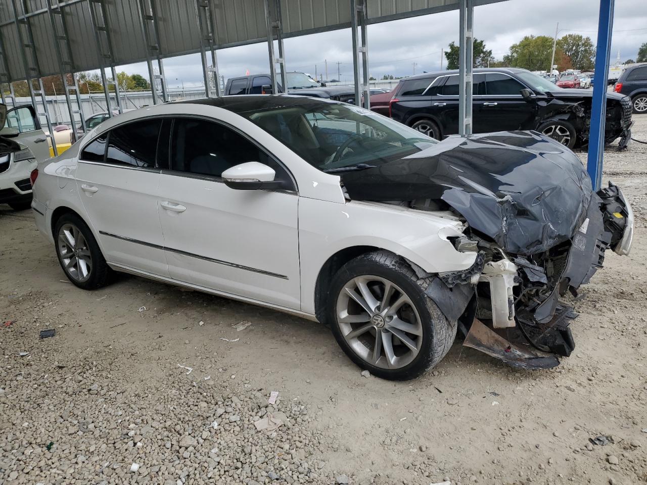 Volkswagen CC Luxury Image 5