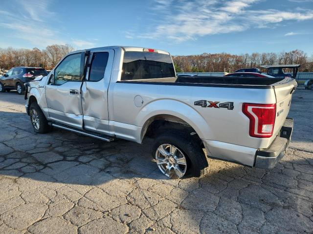 Ford F-150 Super Cab Image 6
