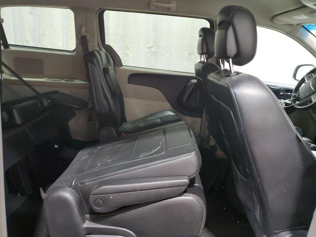 Chrysler Minivan Touring Image 10