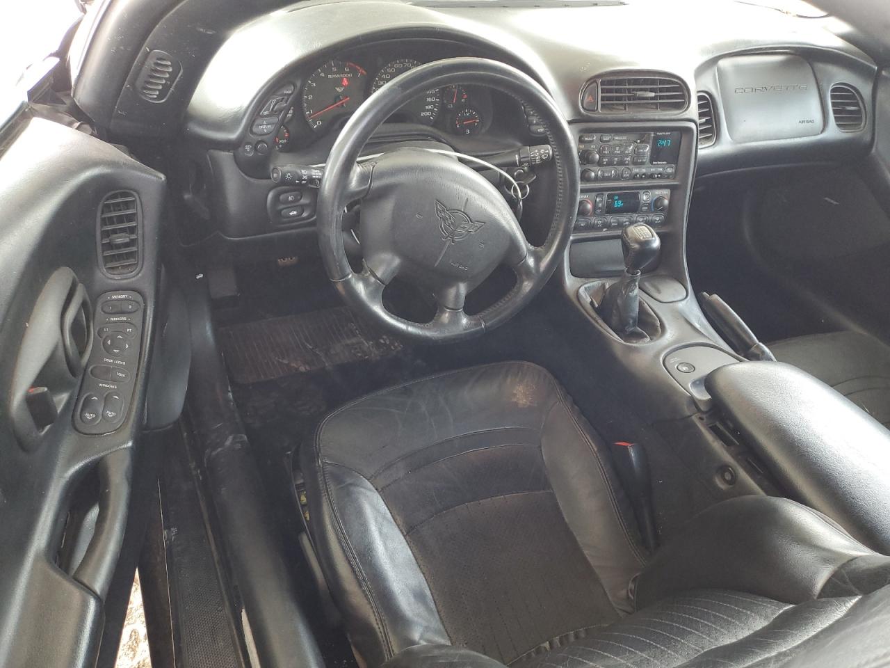 Chevrolet Corvette Image 2