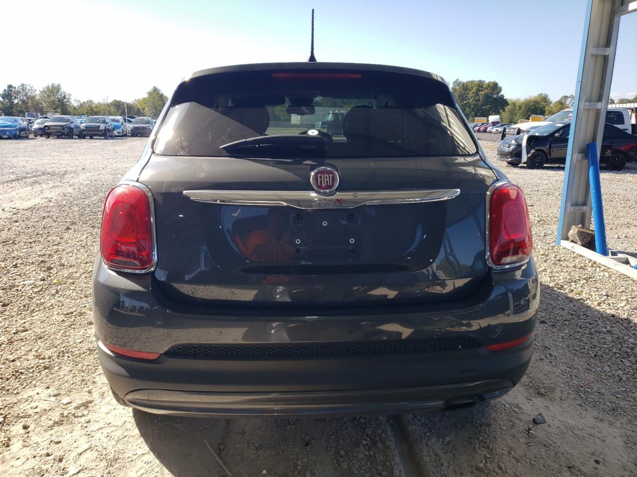 FIAT 500 Lounge Image 3