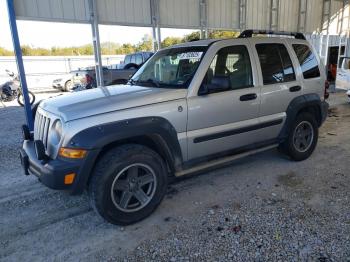  Salvage Jeep Liberty