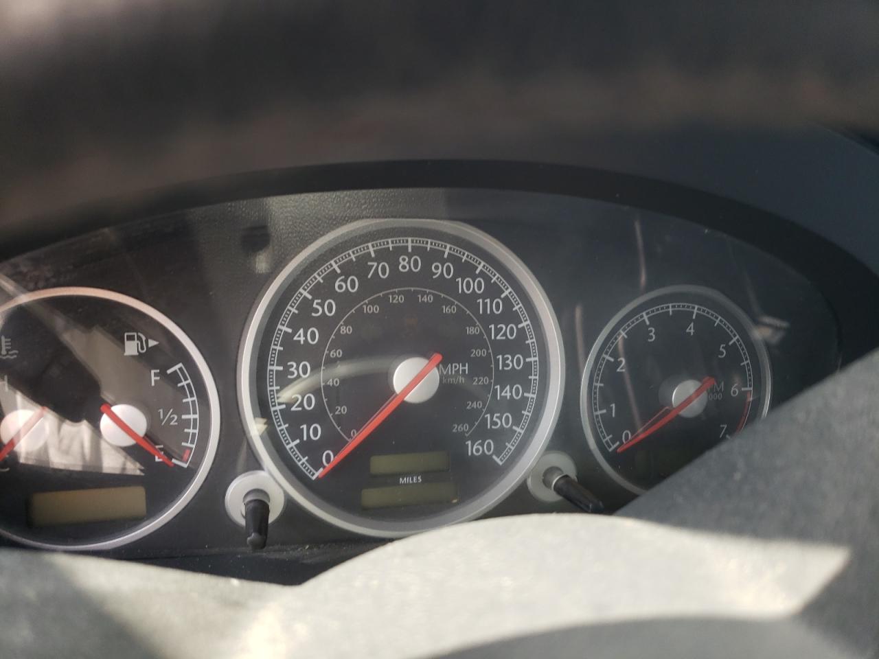 Chrysler Crossfire Limited Image 10