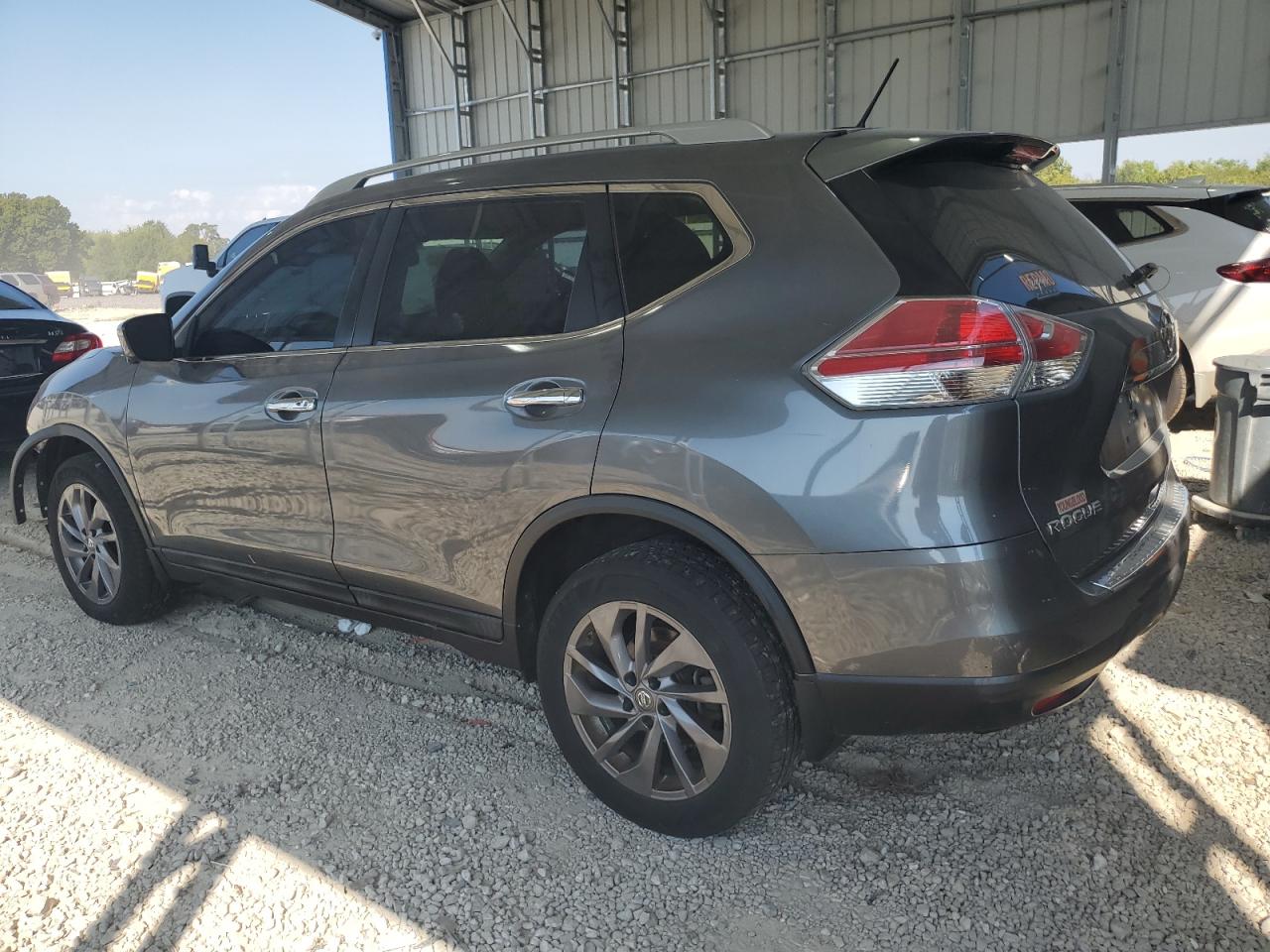 Nissan Rogue S Image 2