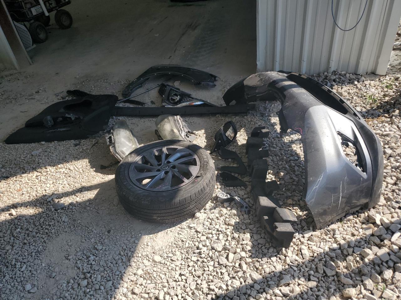 Nissan Rogue S Image 13