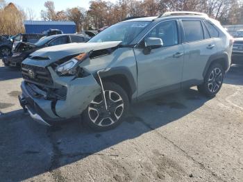  Salvage Toyota RAV4