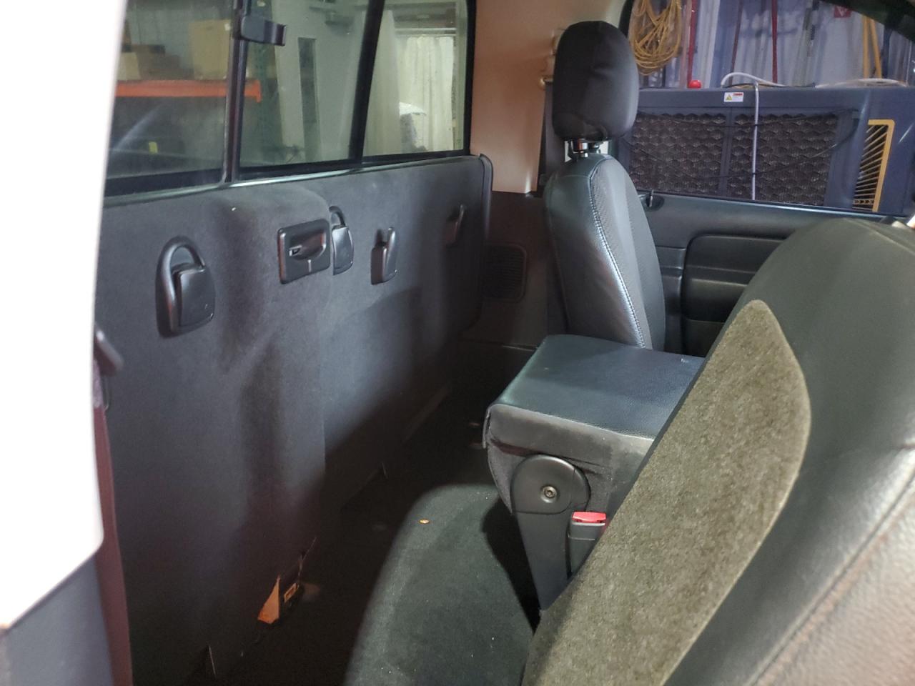 Dodge Ram 1500 St Image 3