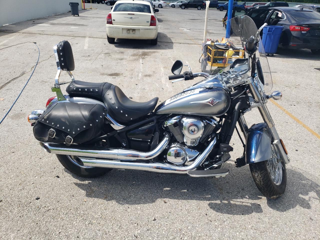 Kawasaki Vulcan 900 D Image 1