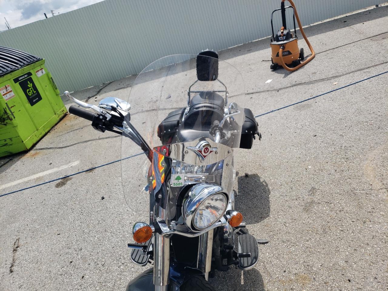 Kawasaki Vulcan 900 D Image 8