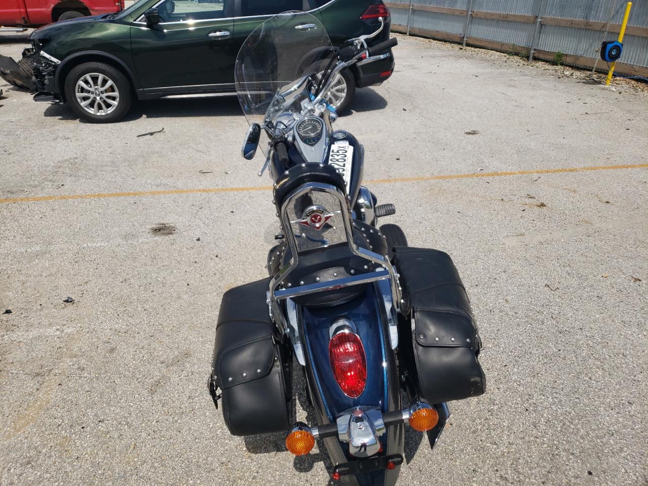 Kawasaki Vulcan 900 D Image 7