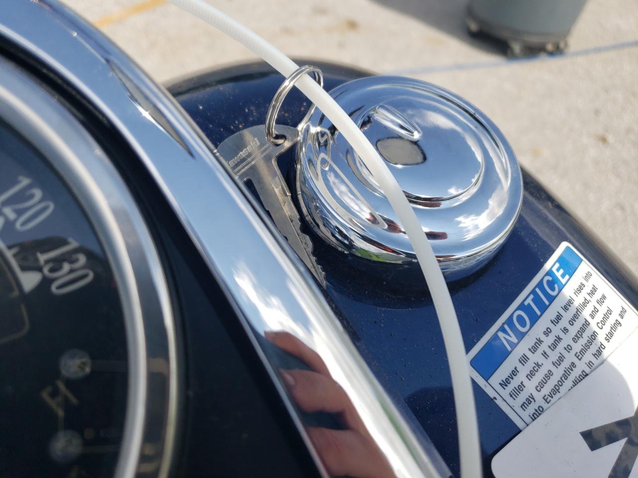 Kawasaki Vulcan 900 D Image 4