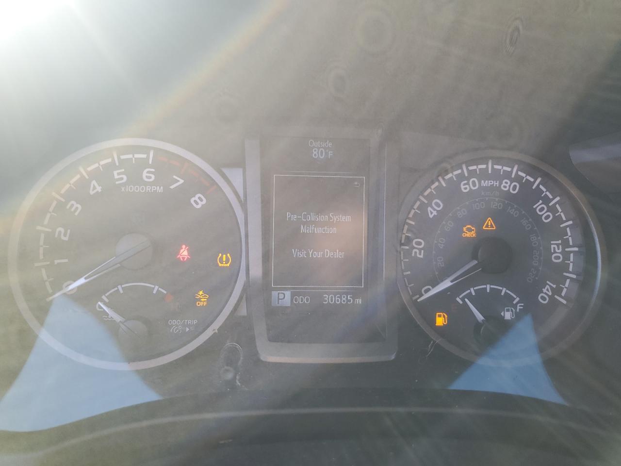 Toyota Tacoma Double Cab Image 4