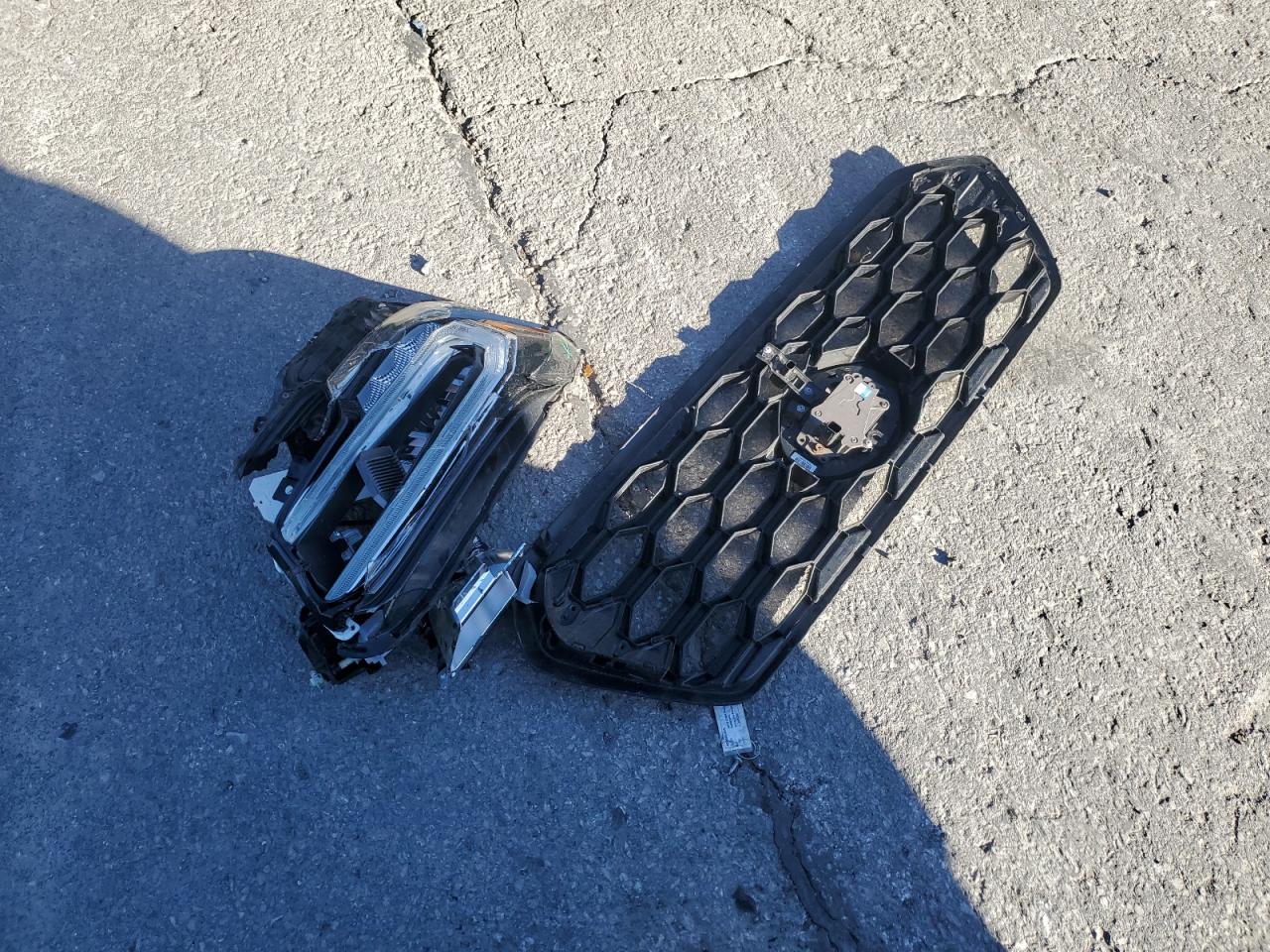 Toyota Tacoma Double Cab Image 8