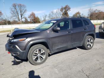  Salvage Jeep Cherokee