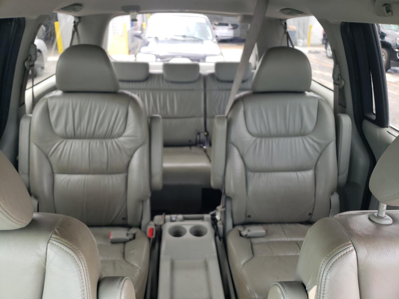 Honda Odyssey Exl Image 9
