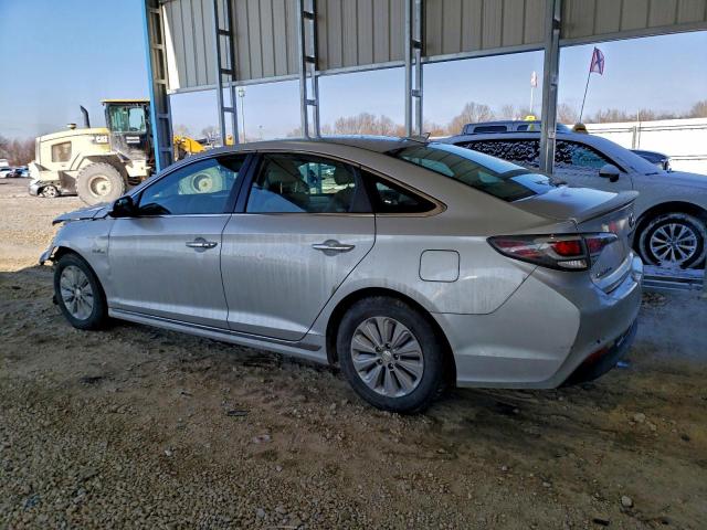 Hyundai SONATA Hybrid Image 4