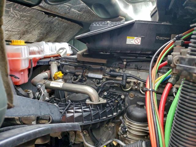 Freightliner Cascadia 1 Image 8