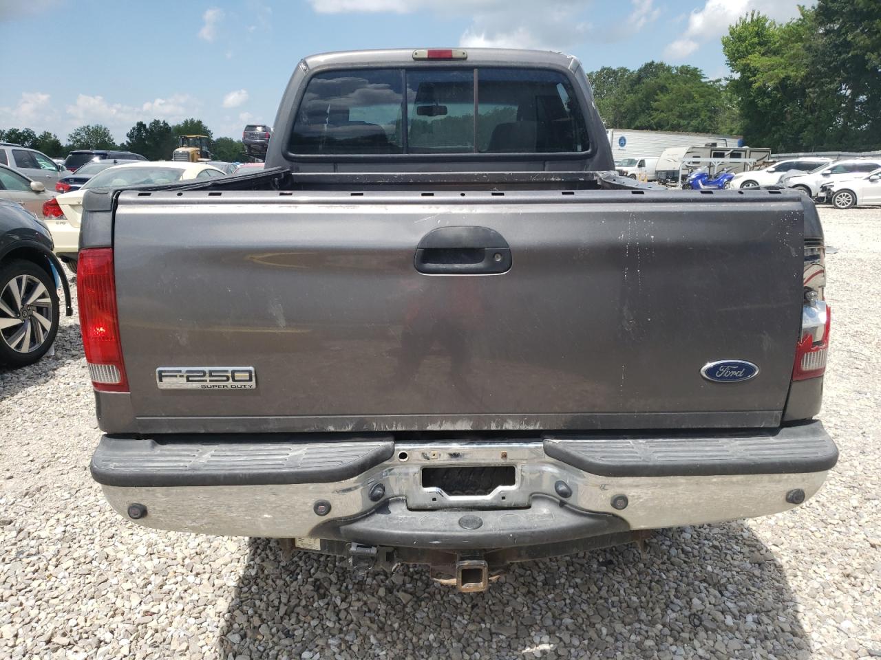 Ford F-250 Super Duty Image 10