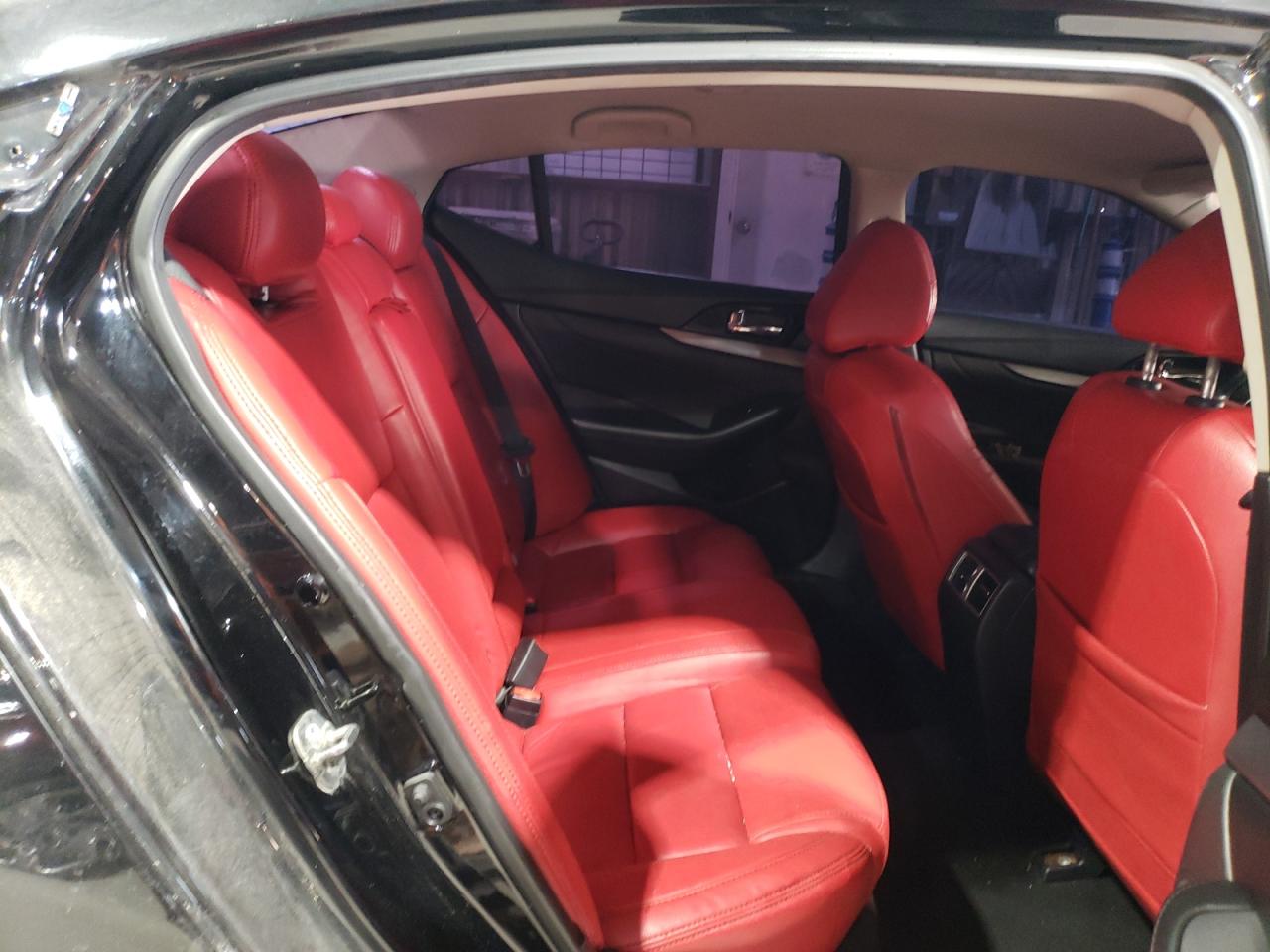 Nissan Maxima 3.5s Image 4