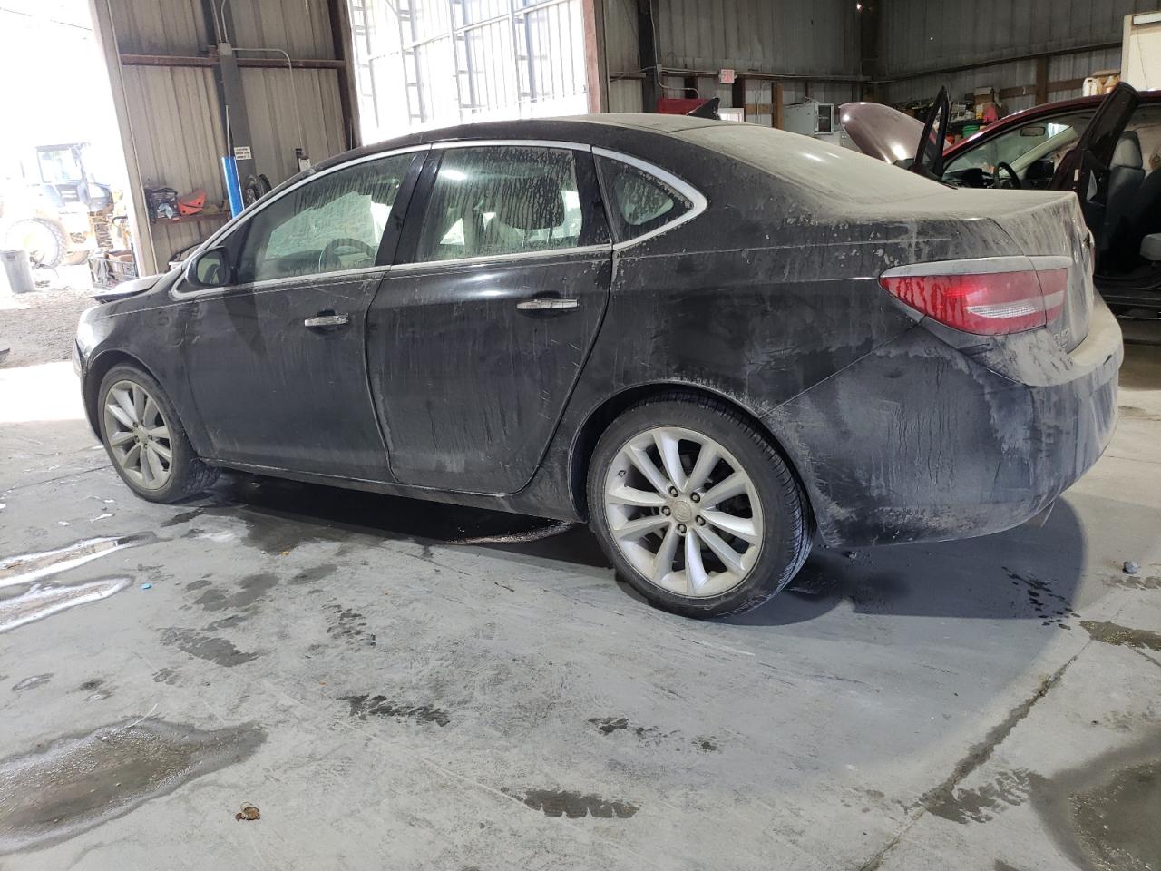 Buick Verano Image 2