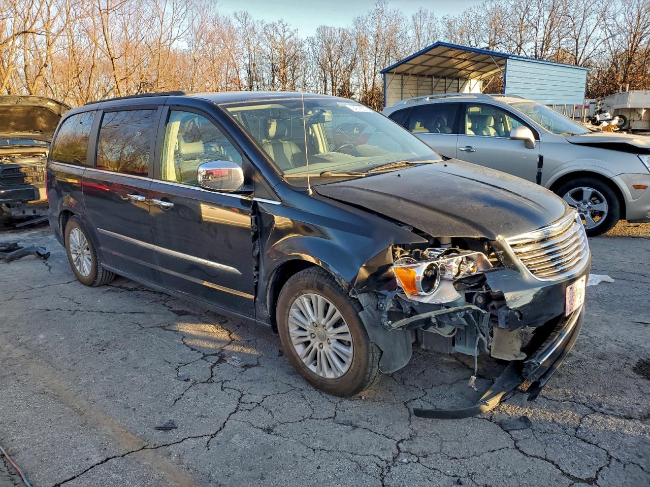 Chrysler Minivan Touring L Image 14