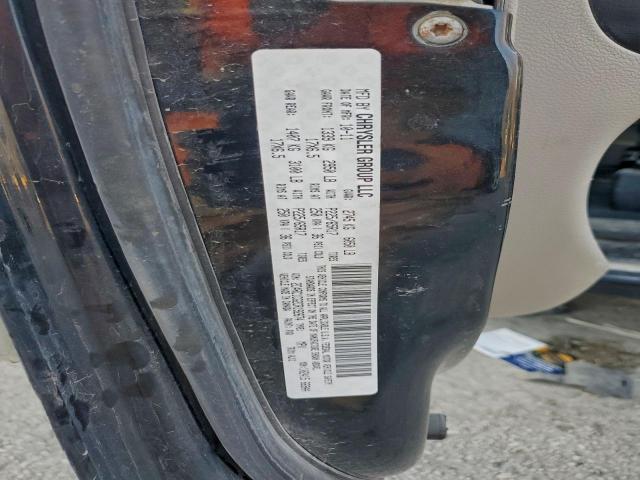 Chrysler Minivan Touring L Image 10