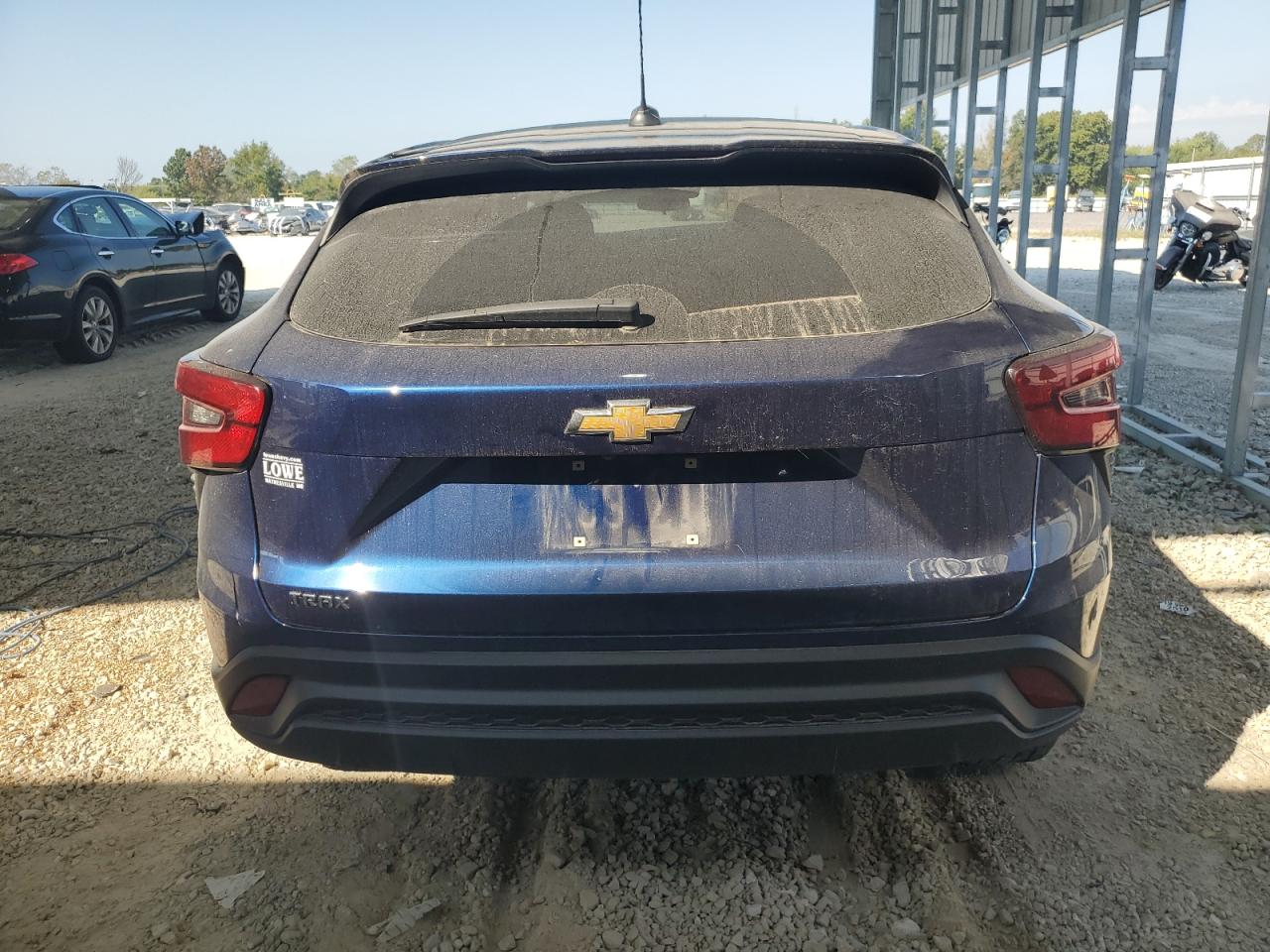 Chevrolet Trax Ls Image 2