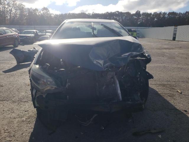 Toyota Corolla L Image 3