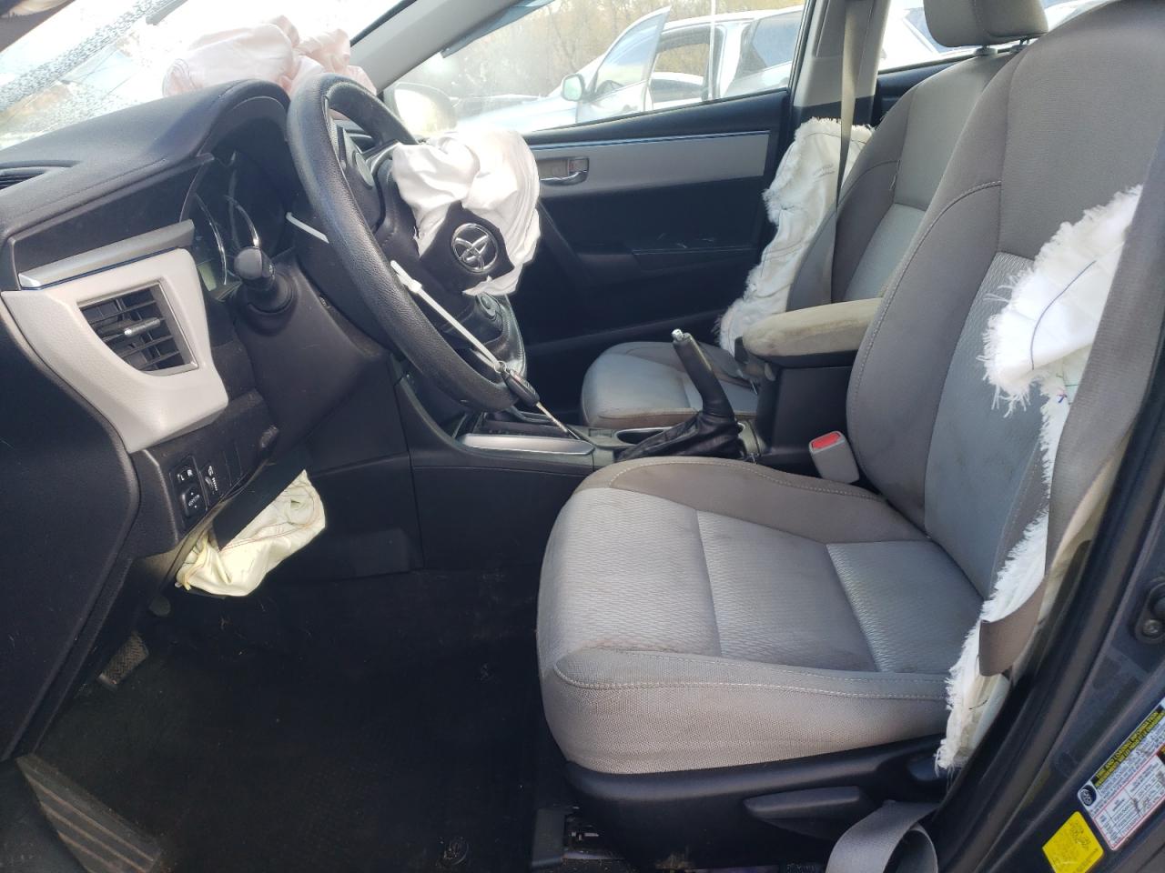 Toyota Corolla L Image 7