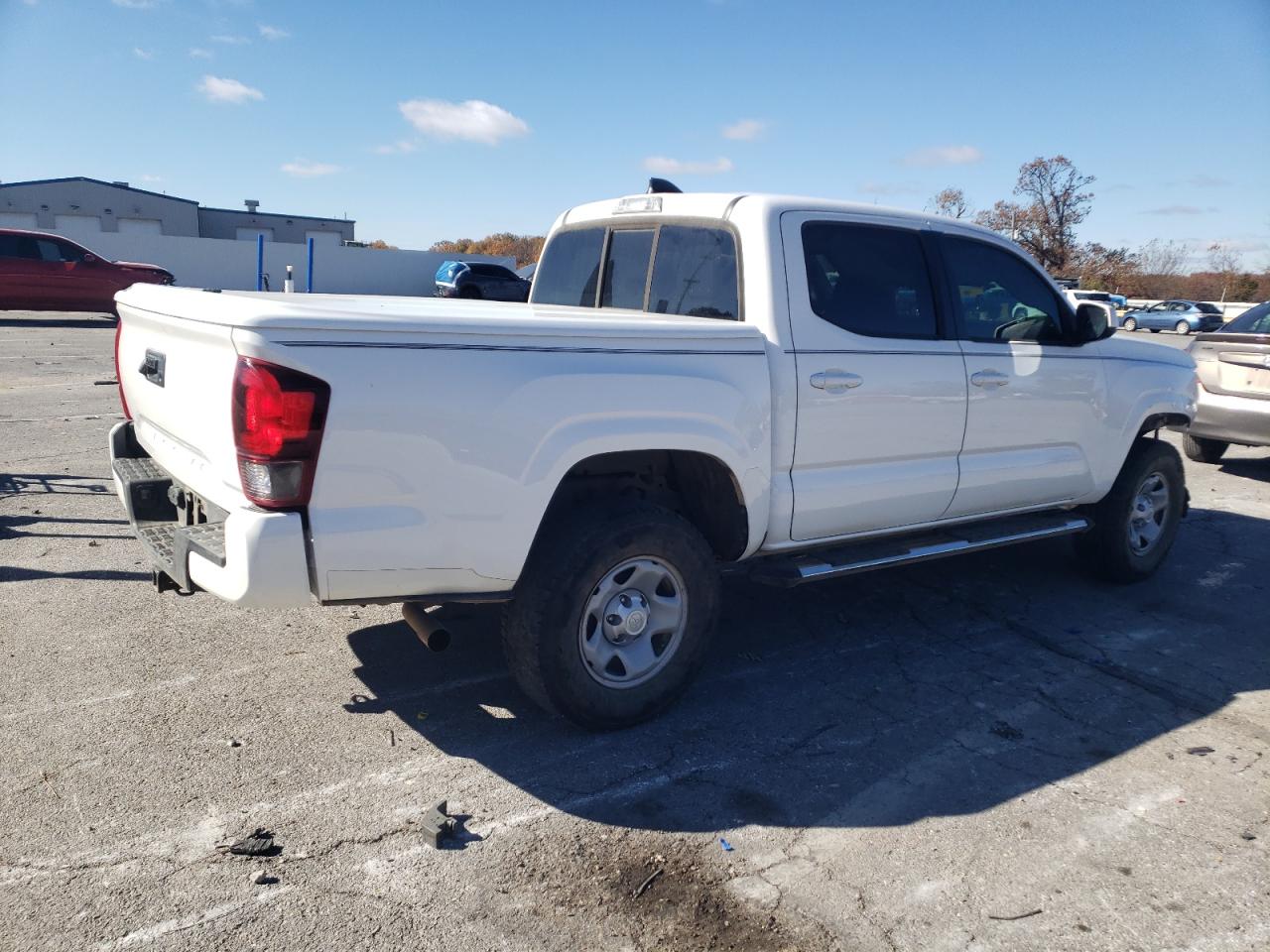 Toyota Tacoma Double Cab Image 12