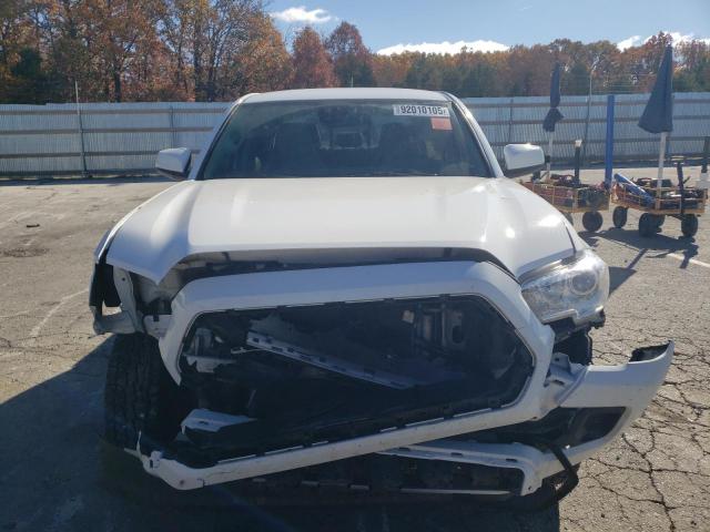 Toyota Tacoma Double Cab Image 2